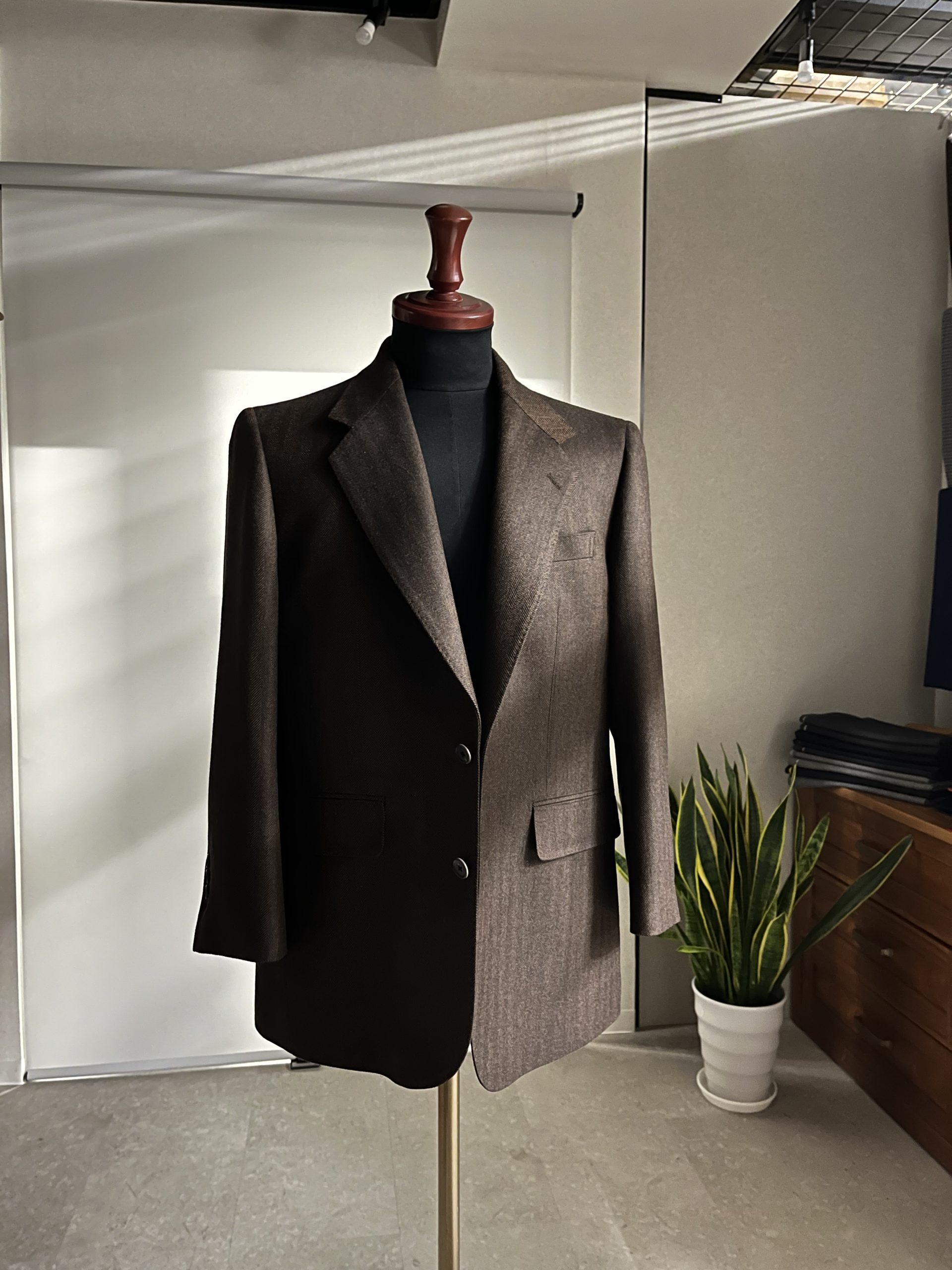 上質な素材と Diagonal は時代を越える